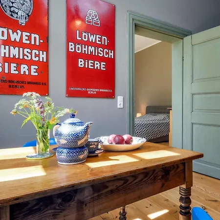 Apartamento Kleine In Mit Garten Steffenshagen