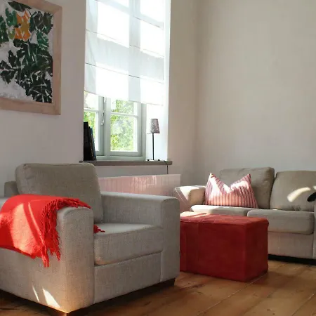 Appartement Kleine In Mit Garten *