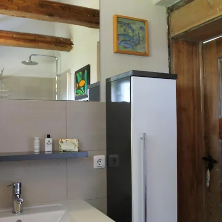 Kleine In Mit Garten Appartement