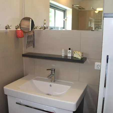 Kleine In Mit Garten Appartement Steffenshagen